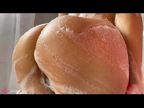 ❤️ Bà thủ dâm âm hộ với máy rung đến cực khoái mãnh liệt trong vòi hoa sen ☑  Sex video  tại chúng tôi  ❌